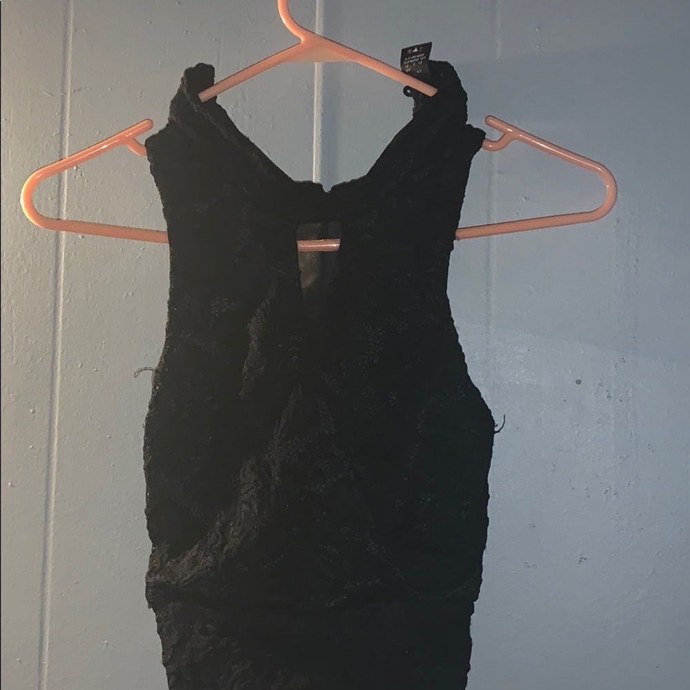 Tops - Picture 4 of 5